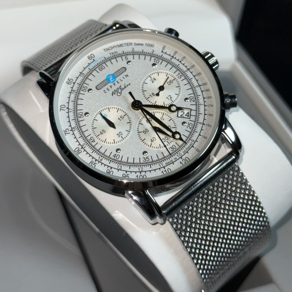 New Classic Men's Watch Three  - đánh giá và giá Stainless Mesh Band