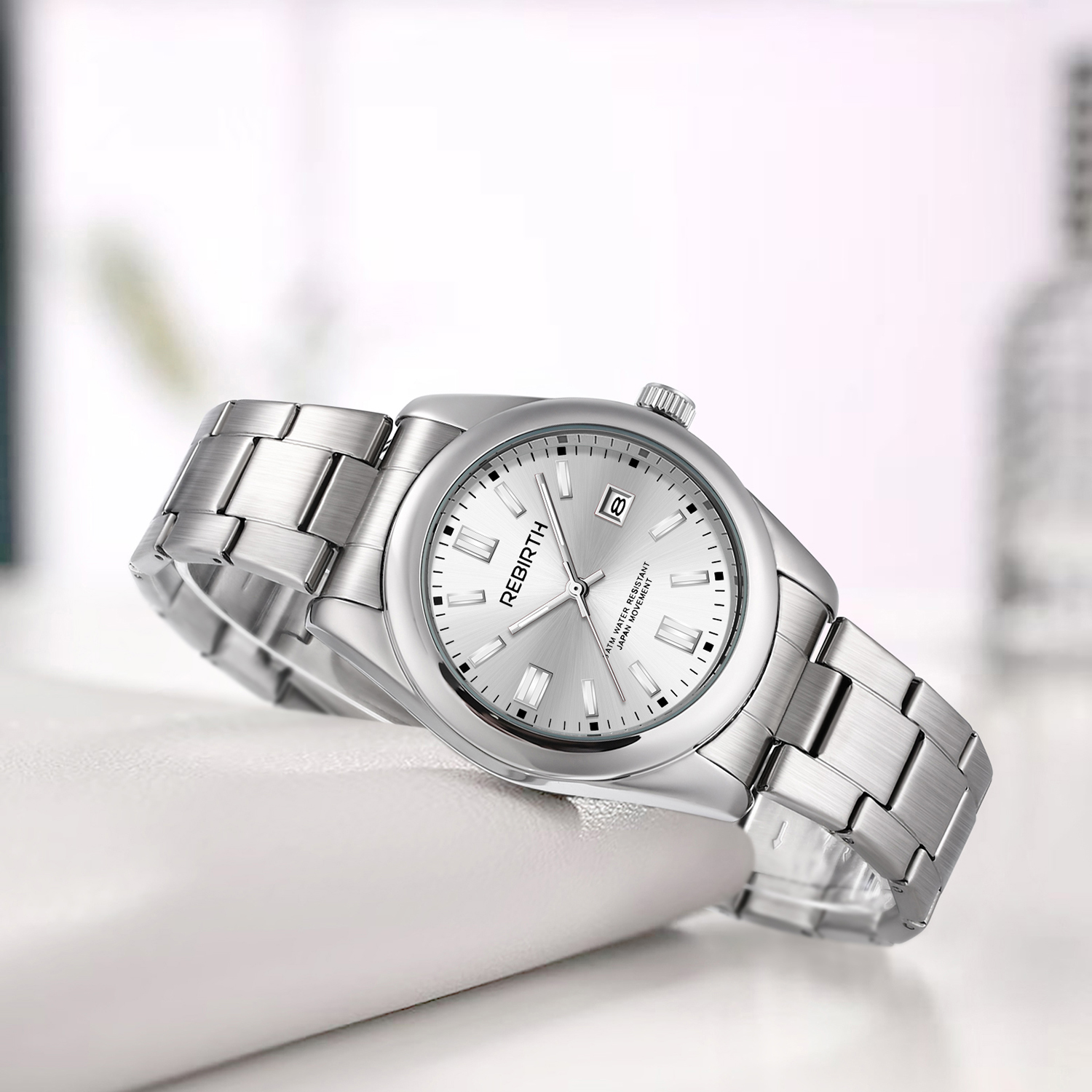 Business Elegant Casual Versat - đánh giá và giá Smartwatch Guess