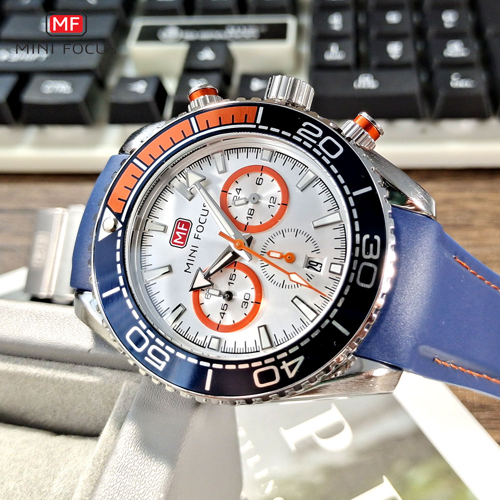 MINI FOCUS Chronograph Quartz  - đánh giá và giá Smartwatch Guess