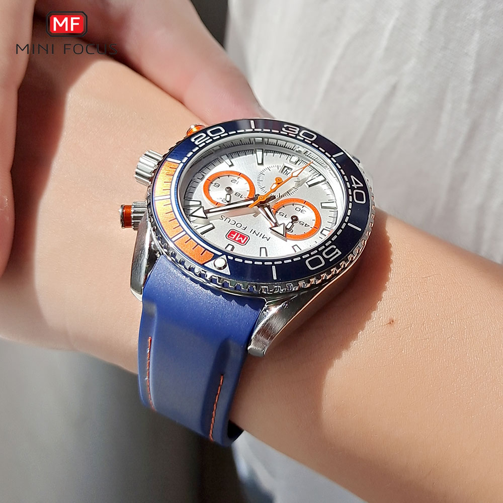 MINI FOCUS Chronograph Quartz  - đánh giá và giá Smartwatch Guess