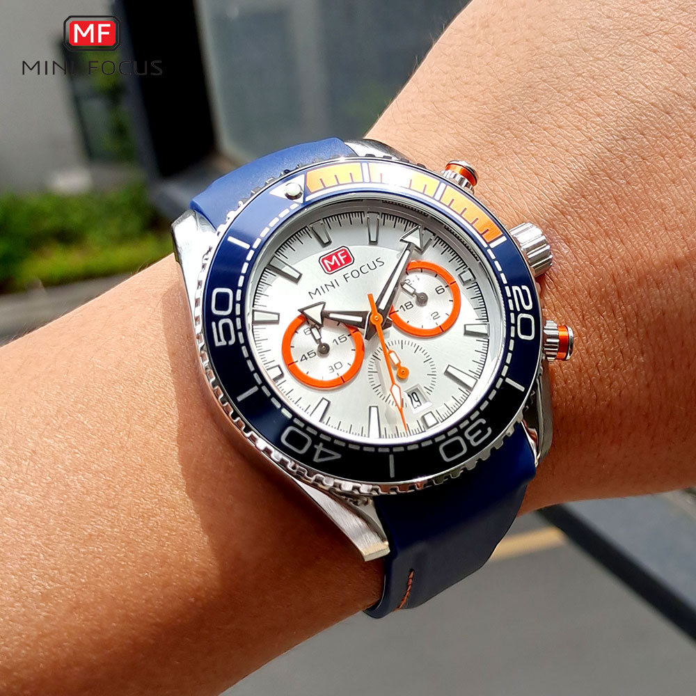 MINI FOCUS Chronograph Quartz  - đánh giá và giá Smartwatch Guess